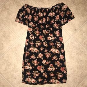 Off The Shoulder Ruffle Dress